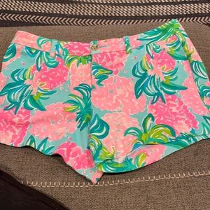 Lilly Pulitzer Shorts 12 Pink Green Floral